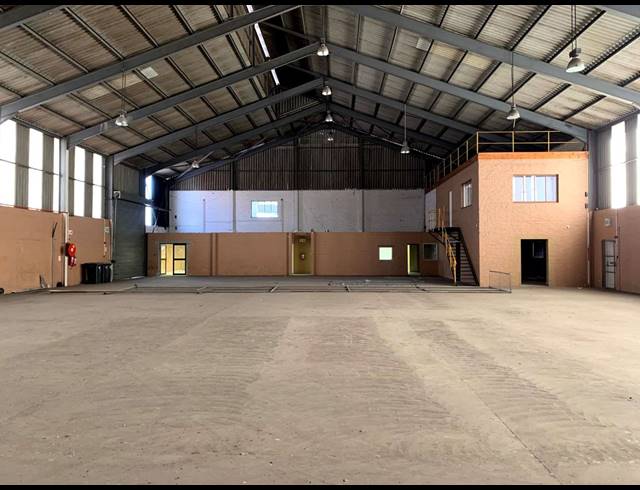 2,000M² FACTORY TO LET IN BEACONVALE